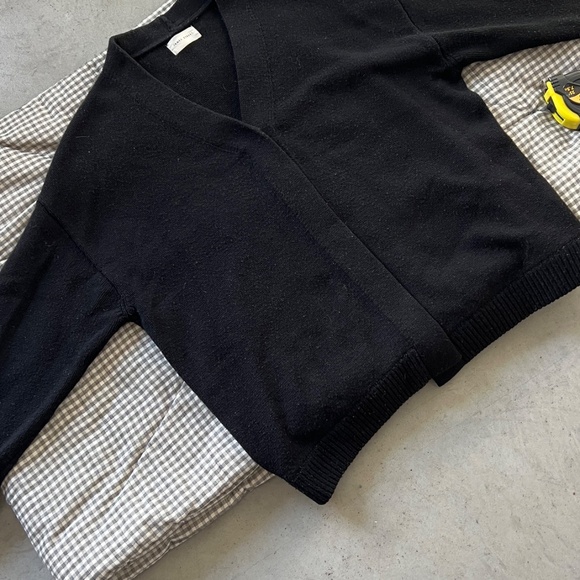 James Street Co, Oversized Wool Black Cardigan - Picture 2 of 4